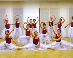 Gruppe mit Ballett-Kindern