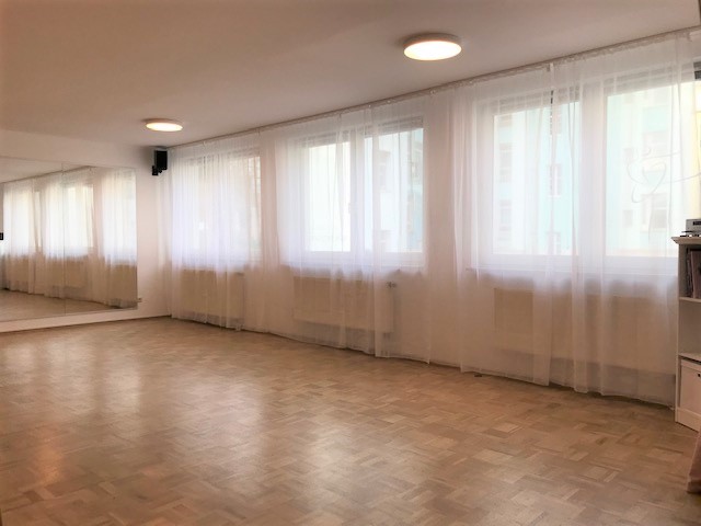 Fensterseite Tanzraum beim Ballettstudio Ost | Ballett Frankfurt Ostend